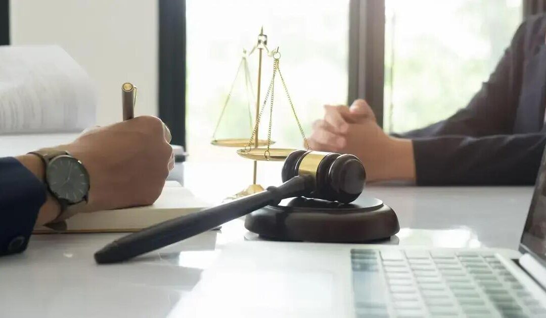 Advogado Especialista INSS: Quando Vale a Pena Consultar e Como Ele Pode Ajudar